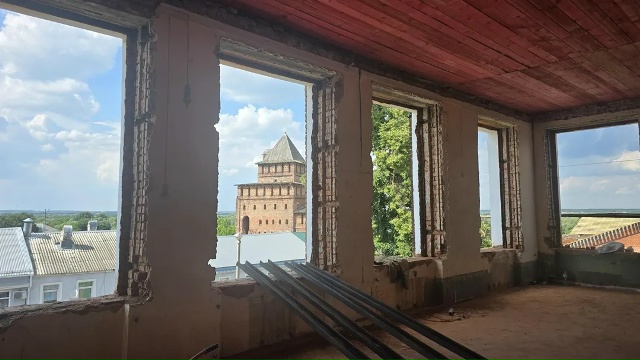 В историческом центре Коломны полным ходом идёт капитальный ремонт учебного корпуса школы № 14